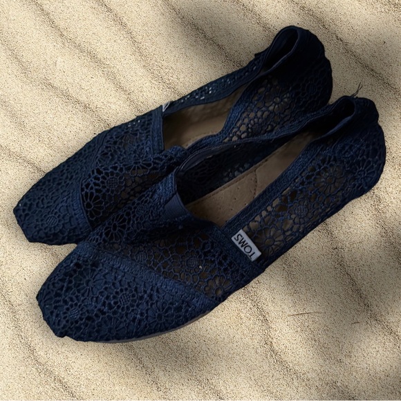 Toms Shoes - Toms Lace Sneakers